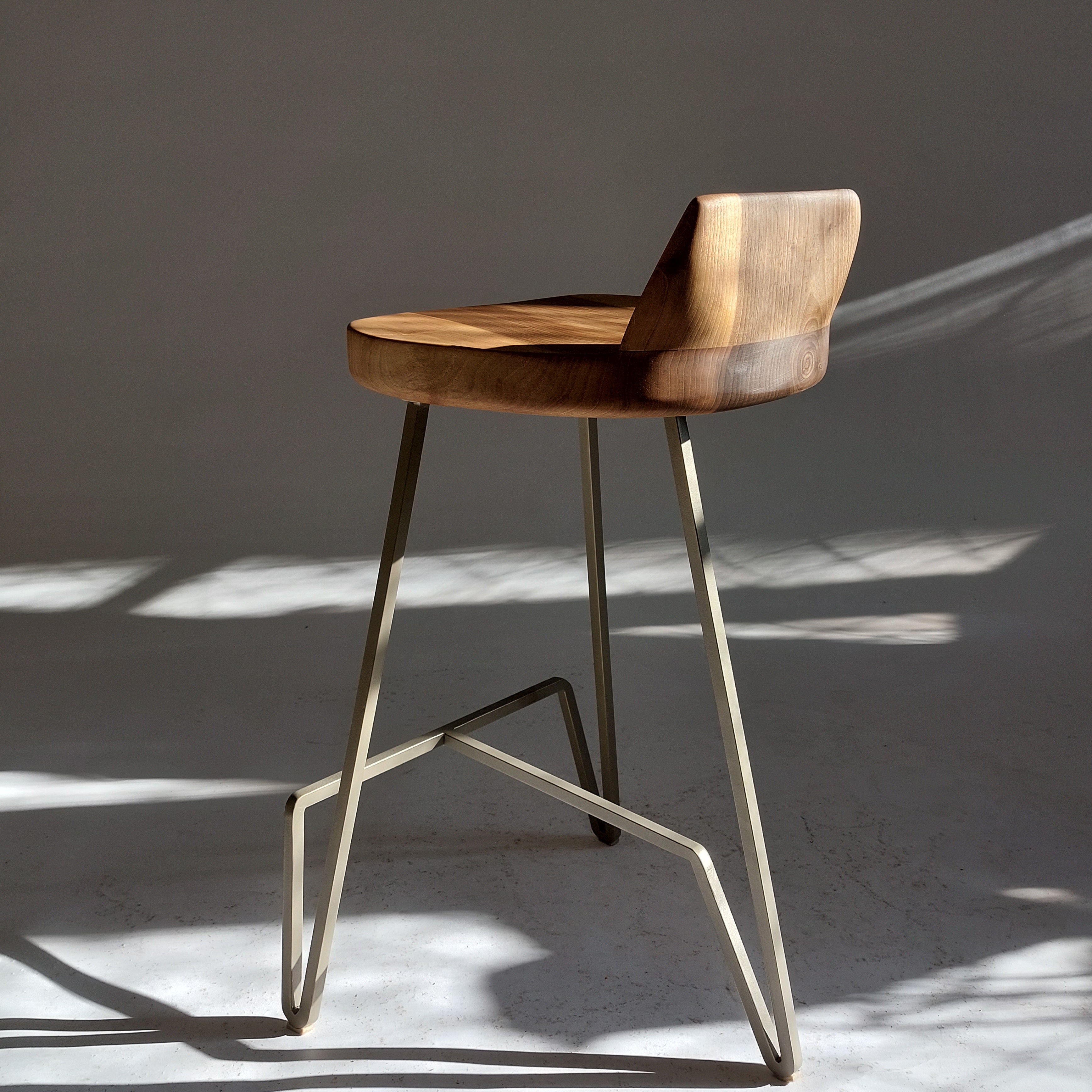 Walnut Bar Stool - Backrest Edition